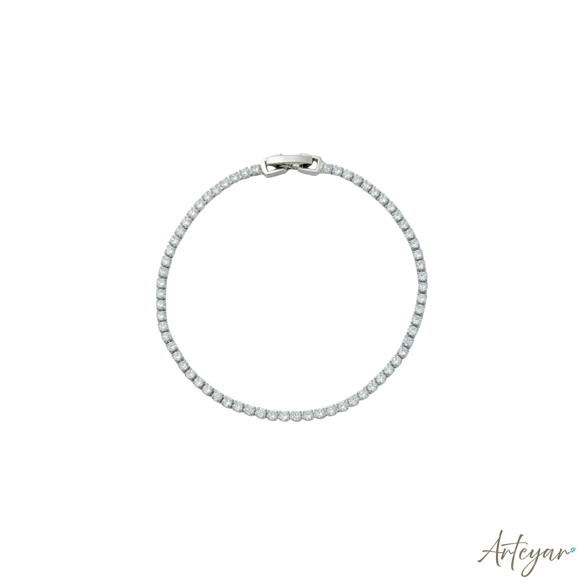 Elegant Radia Silver Bracelet with a Delicate Crystal Chain, Radia Silver Bracelet Design by Arteyar, Sophisticated and Timeless Accessory, Perfect for Daily Elegance or Special Occasions.