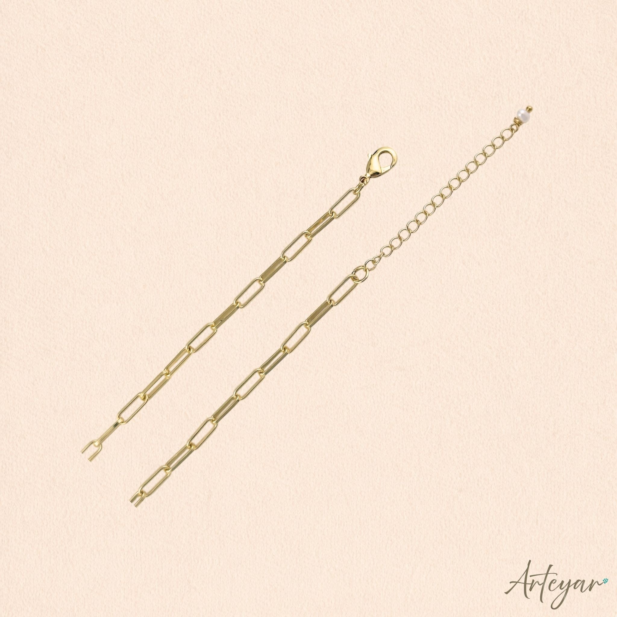 Elegant Golden Paperclip Chain Necklace with an Open-Work Heart Charm and Cascading Freshwater Pearls, Rosee Design by Arteyar, Modern Jewelry with Romantic Sophistication.