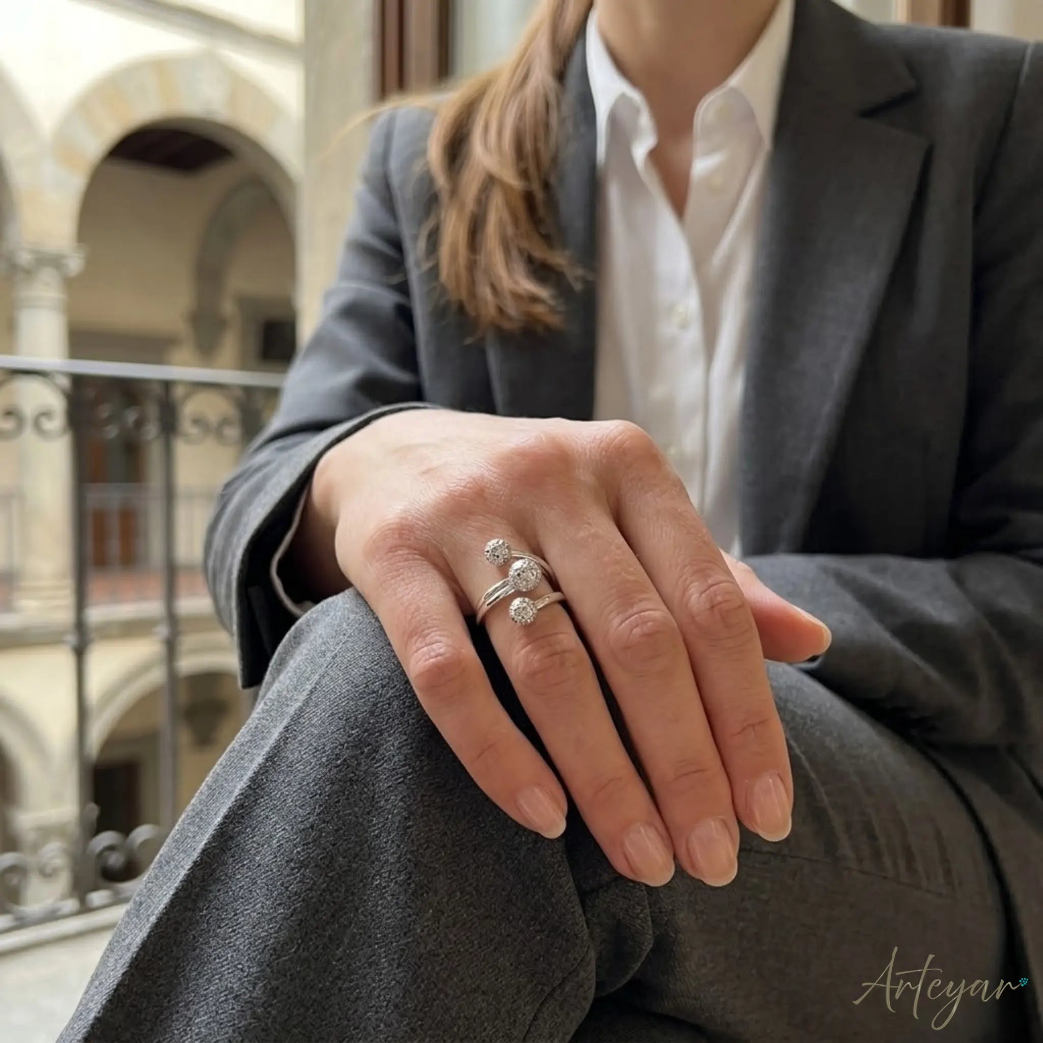 Sleek Silver Ring with a Modern Curved Design and Three Crystal-Adorned Spheres, Trío Design by Arteyar, Minimalist and Sophisticated Contemporary Jewelry, a Unique Statement Piece for Everyday Luxury.
