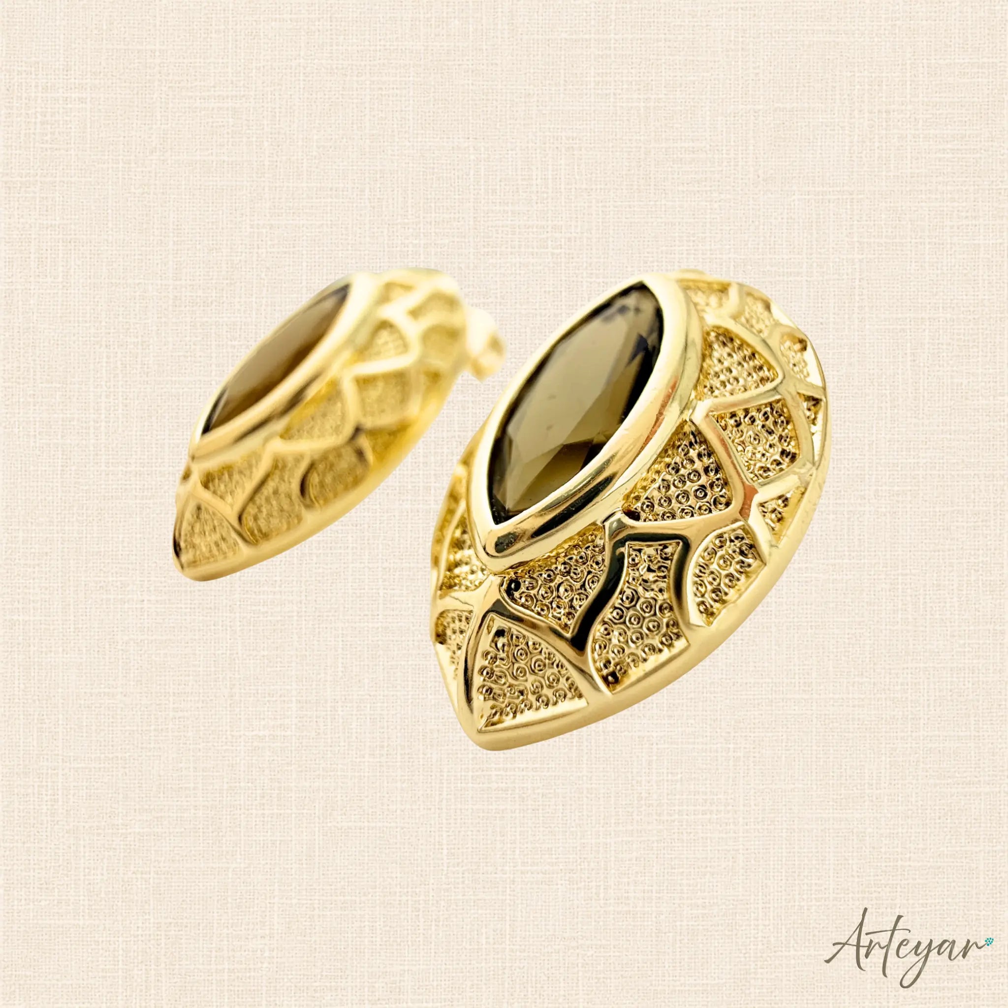 Gold and Dark-Tone Crystal Earrings for Women, Ébano Design by Arteyar, Almond-Shaped Jewelry with Elegant Relief Detailing and Bold Sophisticated Style